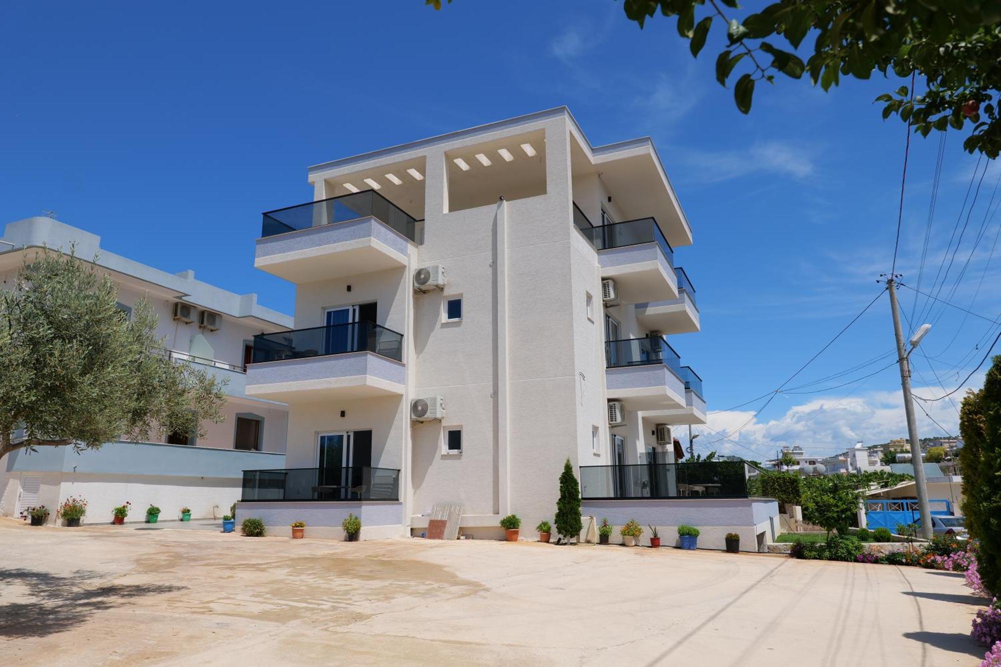 Hotel Zeka Ksamil Exterior photo
