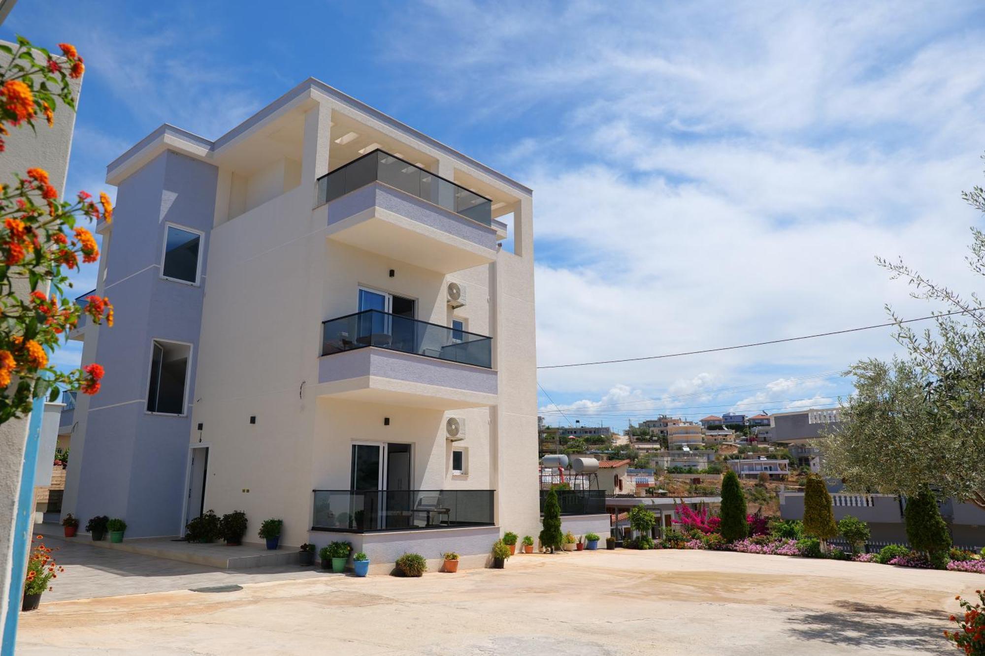Hotel Zeka Ksamil Exterior photo