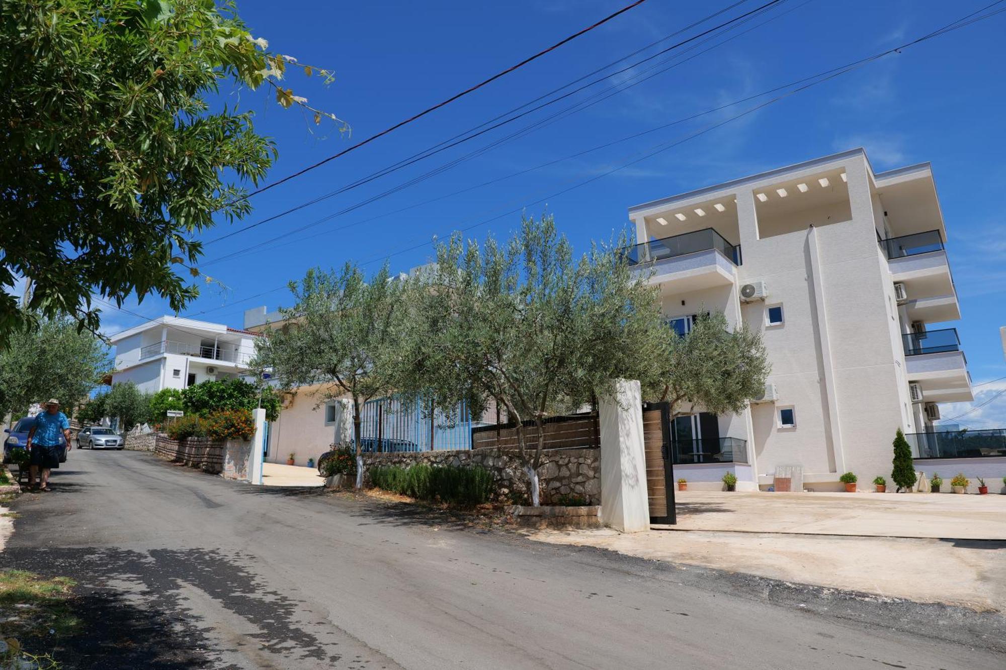 Hotel Zeka Ksamil Exterior photo